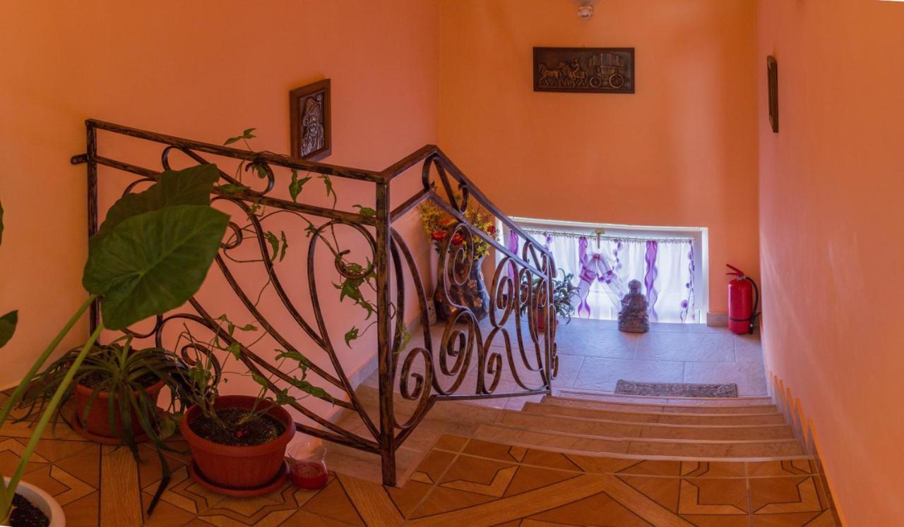Bed and Breakfast Szasz&Szasz Panzio Георгени Экстерьер фото